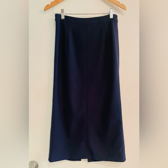 Navy mid length skirt Sz M - Picture 3 of 4